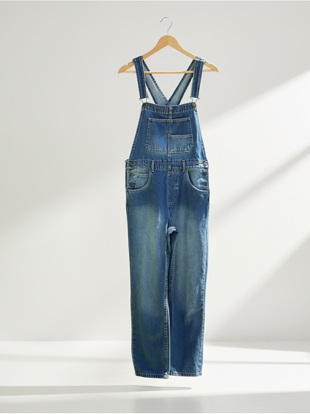 We the Free Classic Blue Denim Overalls - Relaxed Fit Jeans Size Small EUC